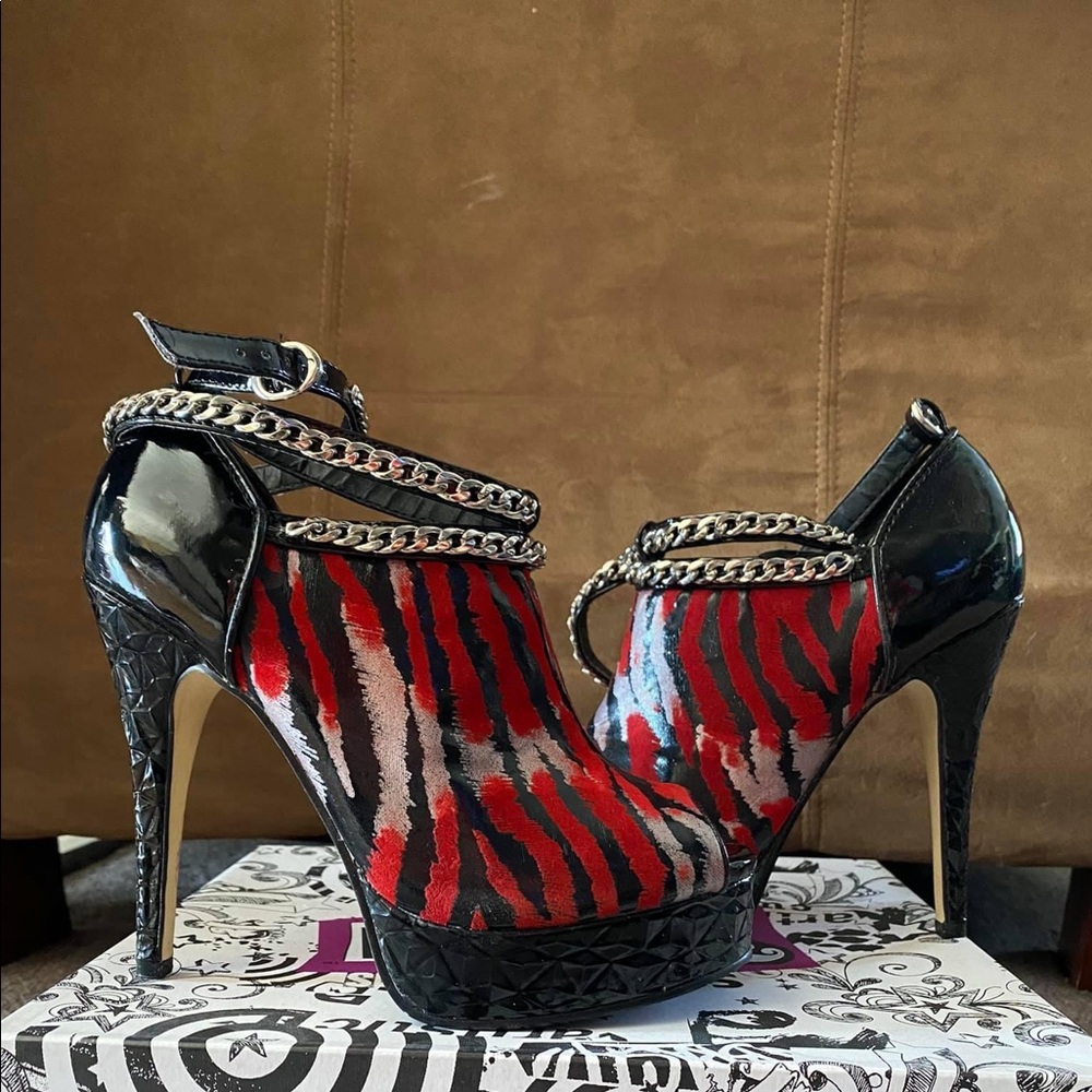 Sexy Red Zebra Heels- NVR WORN